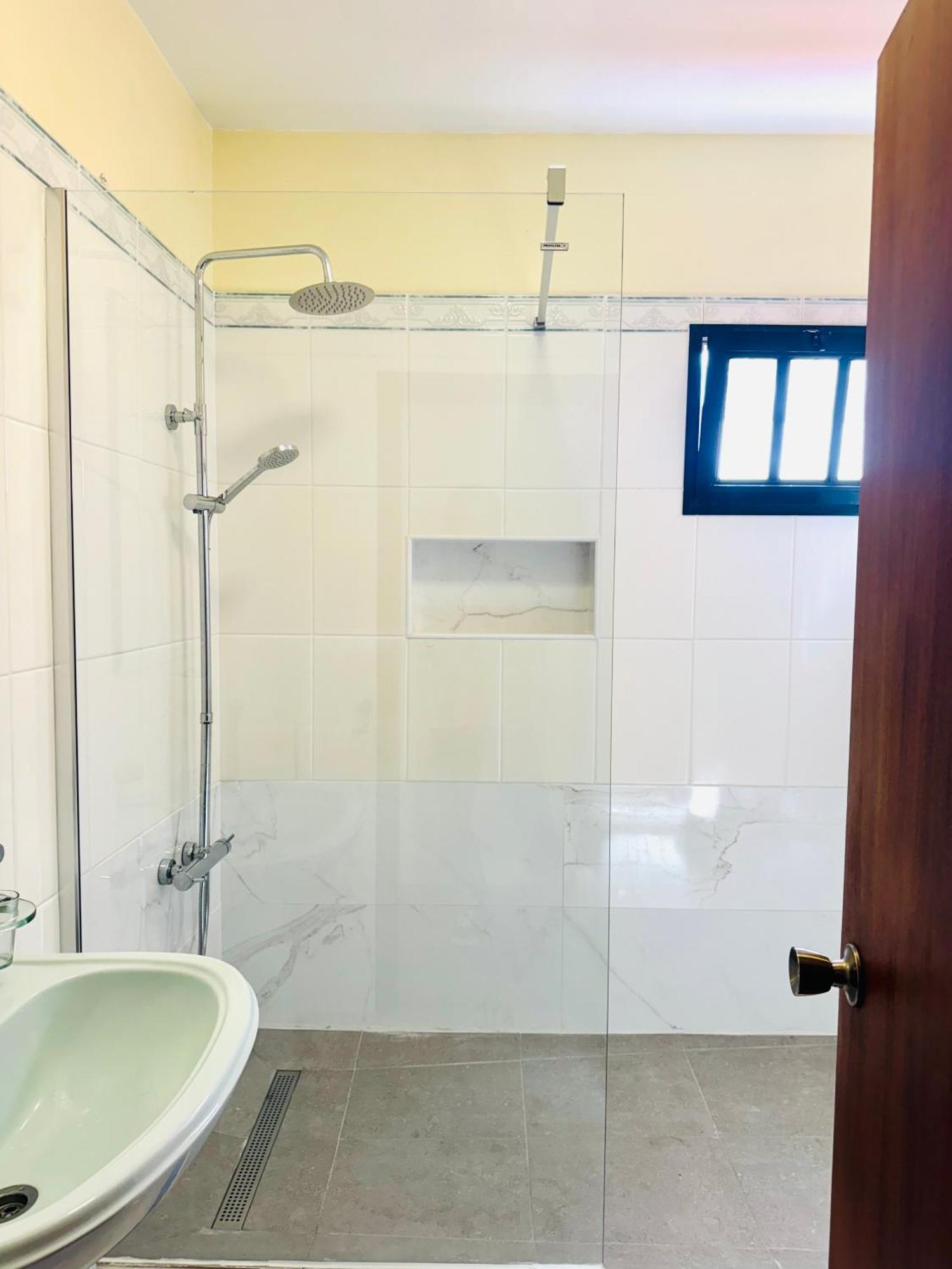 Residencial Santo Antonio Gasthuis Santa Cruz (Madeira)